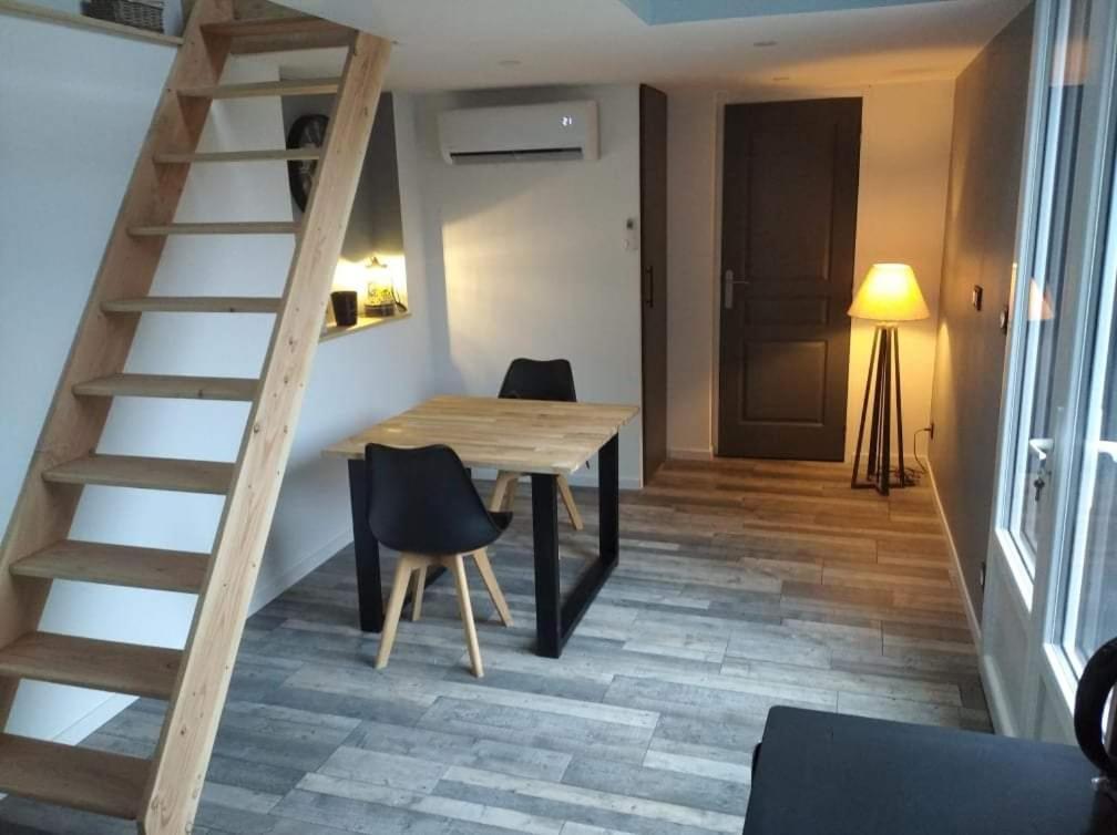 Sejour Au Jardin De Cupidon Avec Jacuzzi Et Sauna Balbigny Bagian luar foto