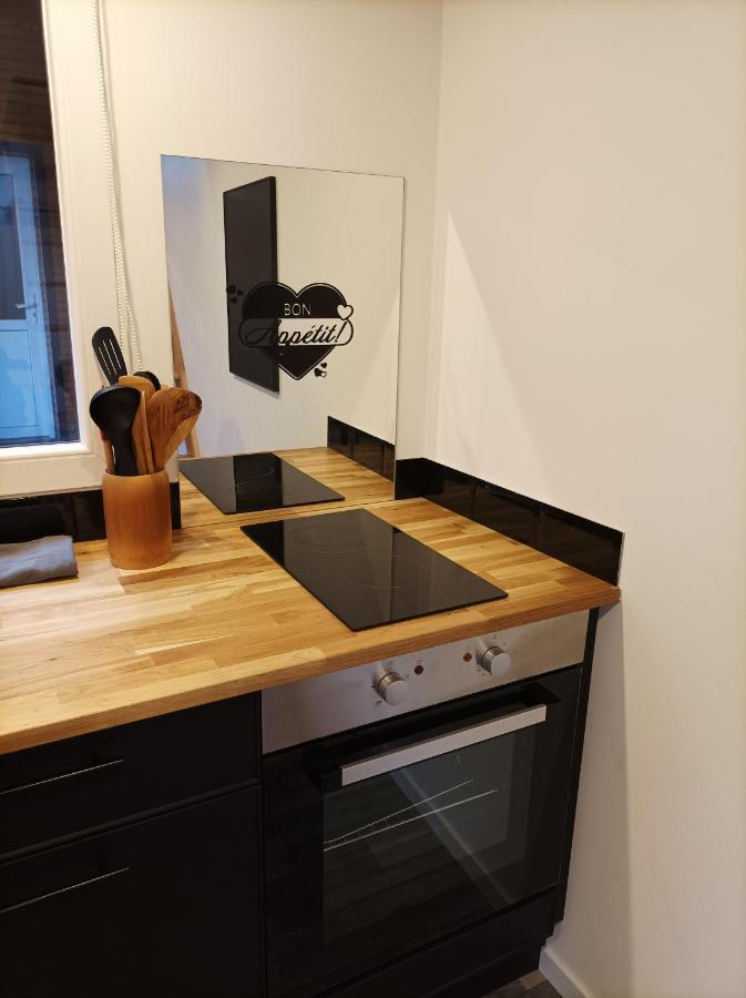 Sejour Au Jardin De Cupidon Avec Jacuzzi Et Sauna Balbigny Bagian luar foto